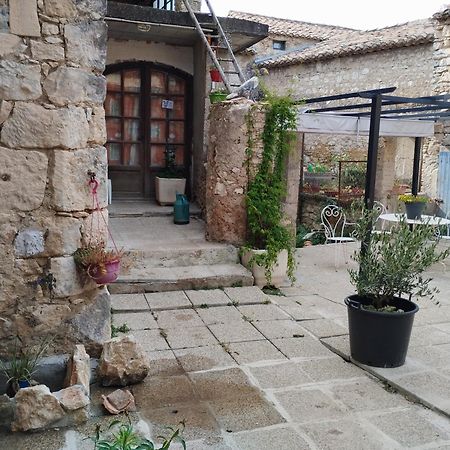 L Atelier De Raymond Aparthotel Verfeuil Cameră foto